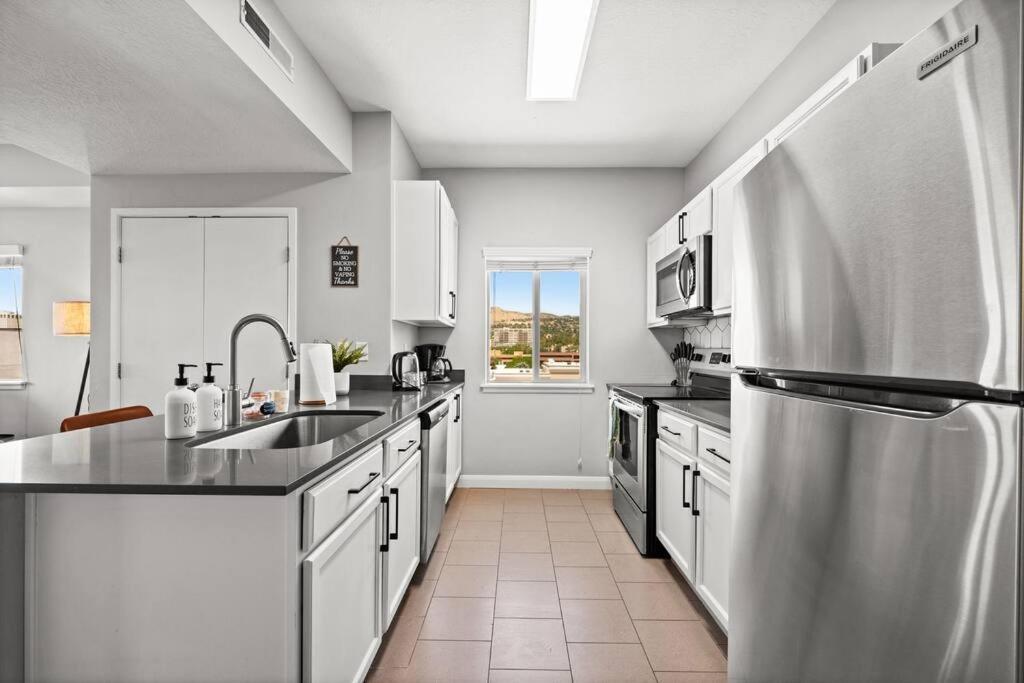 Apartment Charming Downtown Getaway Salt Lake City
